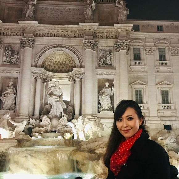 Meet your Posher, Xenia - Picture 5 of 7